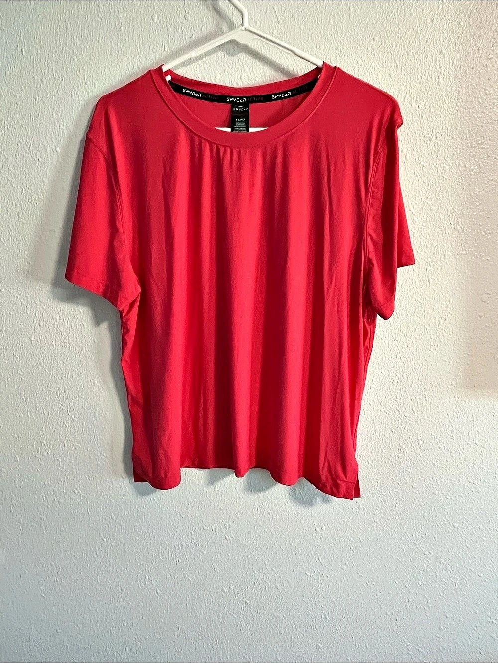 Spyder Active Short Sleeve Tee in Bright Coral XL *See pics for small snags